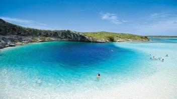 Dean's Blue Hole