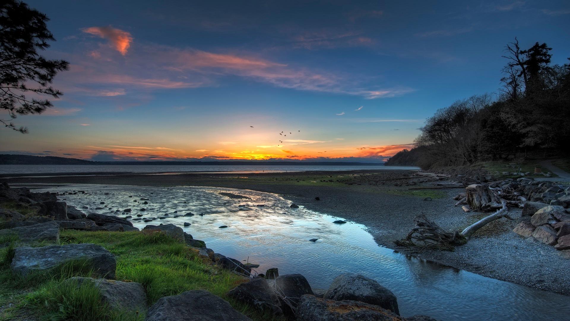 With five million square feet of shopping and entertainment, Tukwila has everything you need.