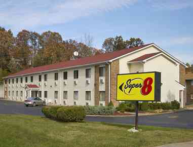 Super 8 by Wyndham Radcliff Ft. Knox Area в Radcliff, KY
