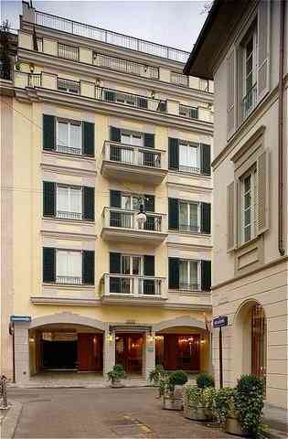 Milan, IT 的 Hotel Manzoni