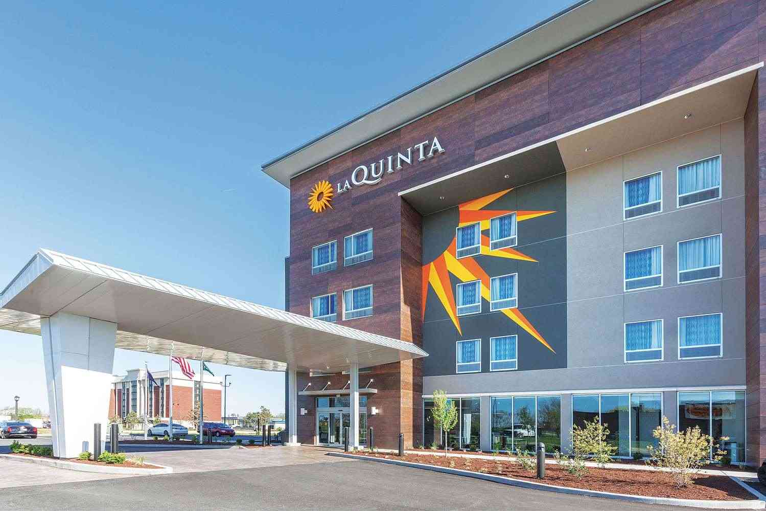 La Quinta Inn & Suites by Wyndham Terre Haute, Terre Haute, IN