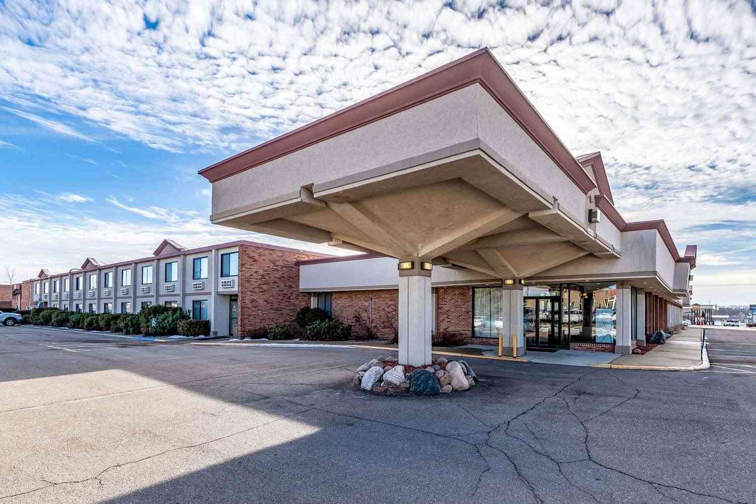 Albert Lea, MN 的 Quality Inn and Suites Albert Lea