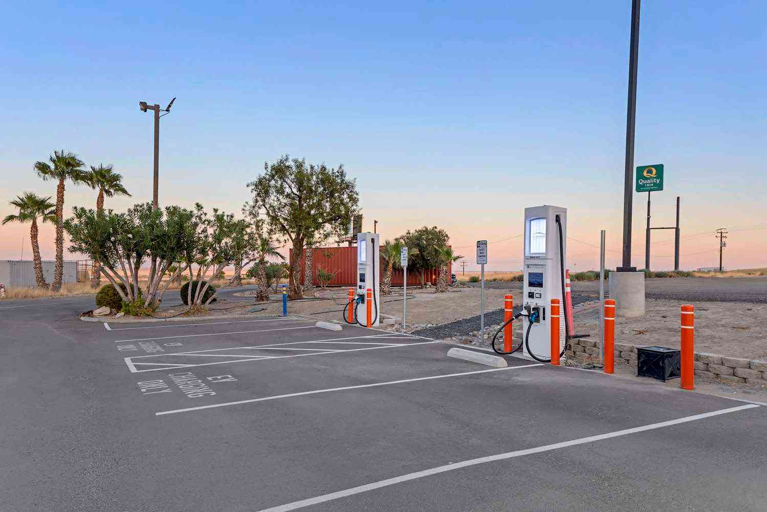 Quality Inn Kettleman City near Hwy 41 i Kettleman City, CA