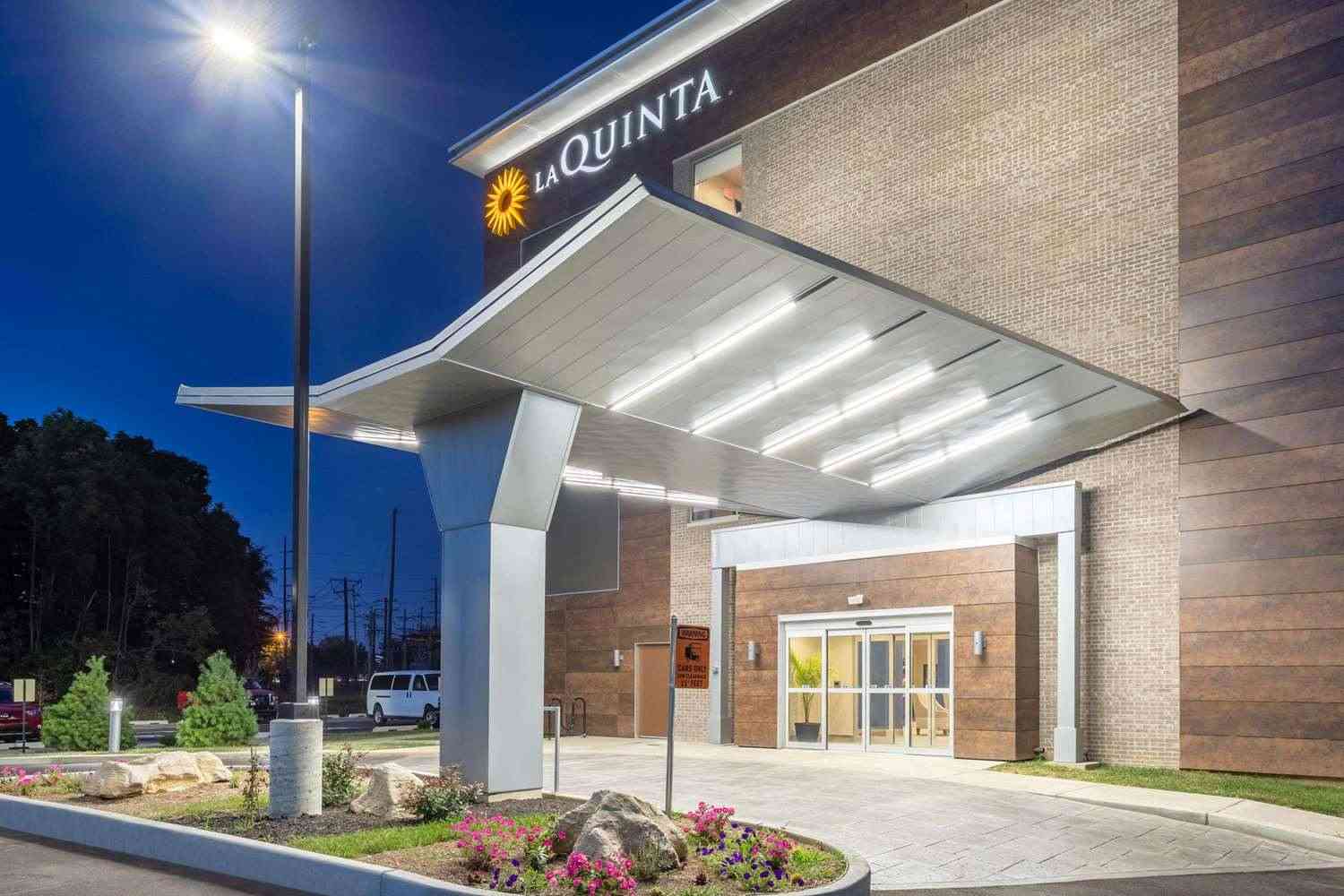 La Quinta Inn & Suites by Wyndham Bloomington, Bloomington, IN