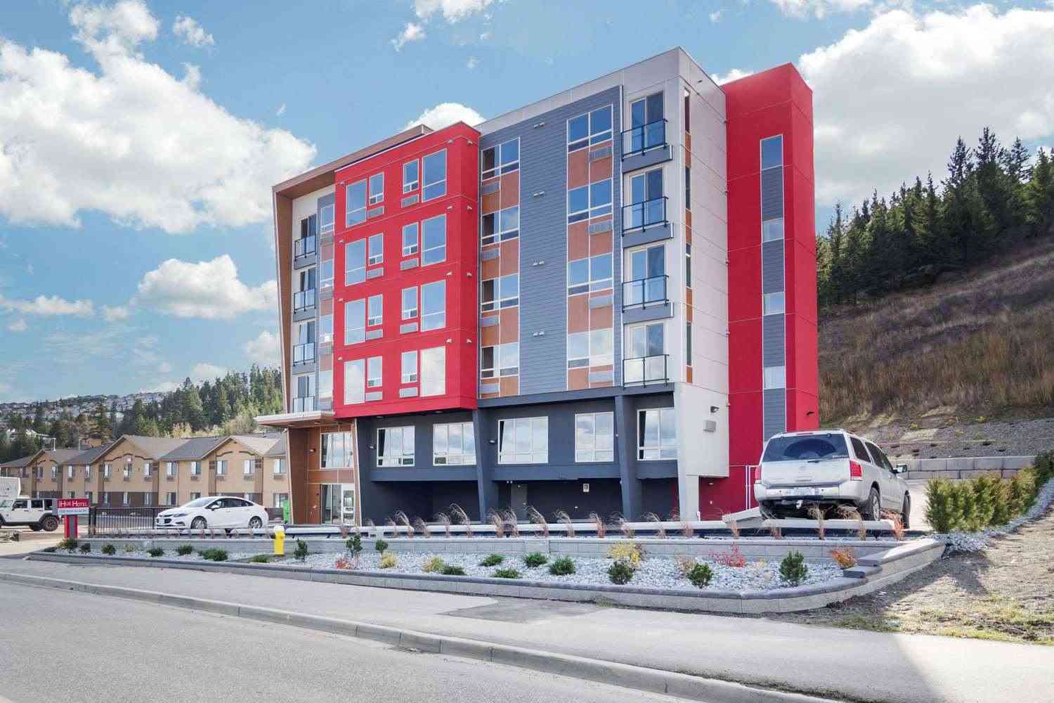 Kamloops, BC 的 The Hue Hotel Ascend Hotel Collection