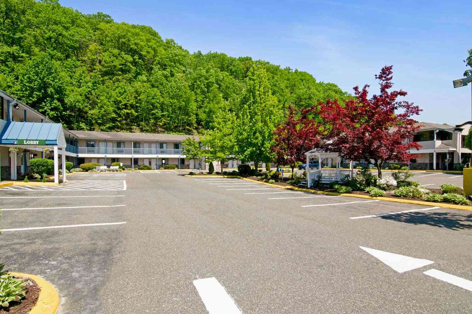 Americas Best Value Inn Torrington, CT i Torrington, CT