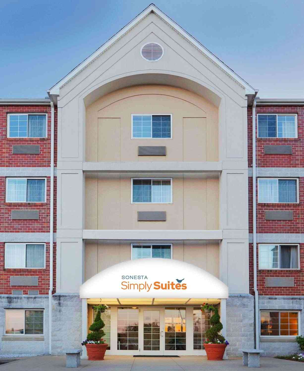 Sonesta Simply Suites Boston Burlington in Woburn, MA