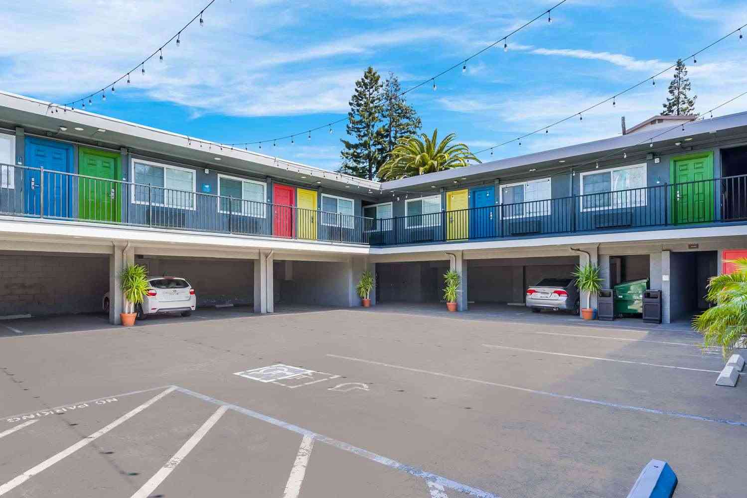 Signature Inn Berkeley Oakland, Oakland, CA