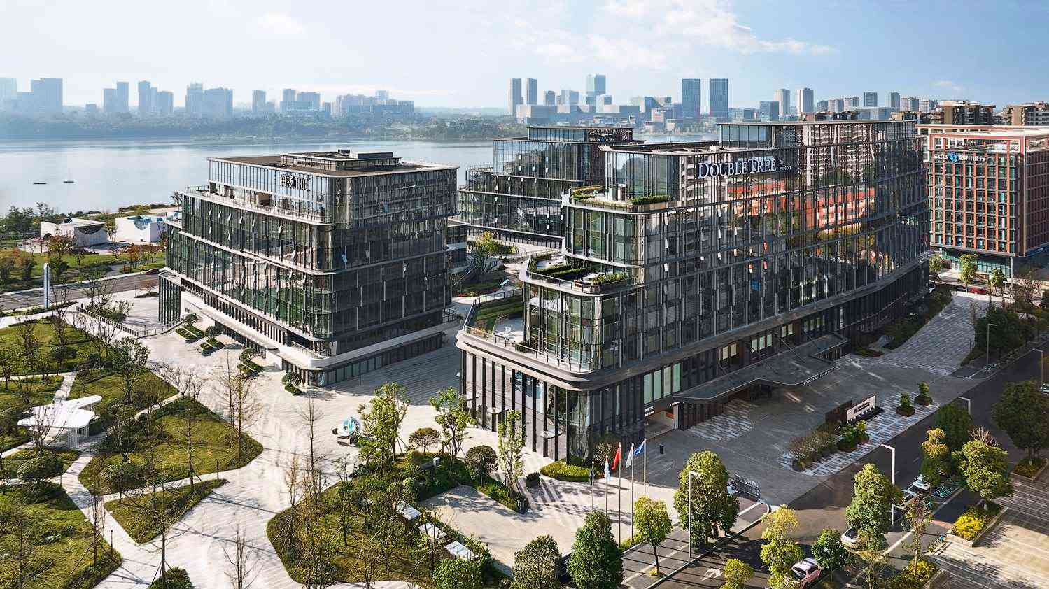 DoubleTree by Hilton Chengdu Xinglong Lake in Chengdu, CN