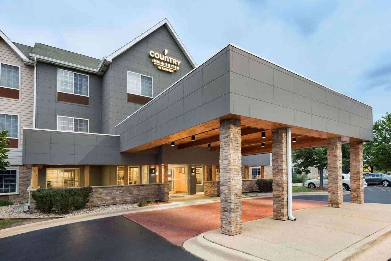 Country Inn & Suites By Radisson, Romeoville, IL in Romeoville, IL