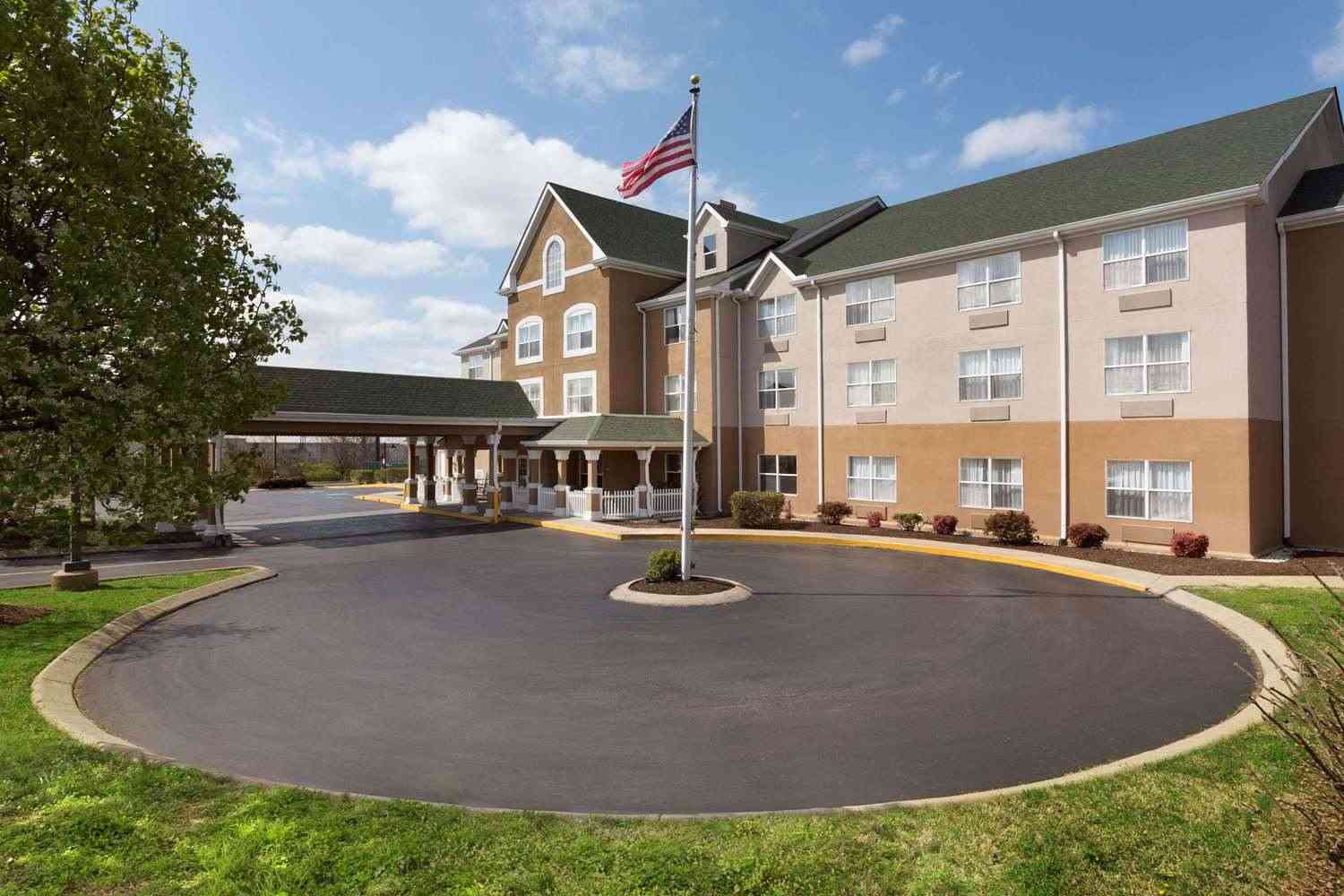 Country Inn & Suites By Radisson Nashville in Nashville, TN