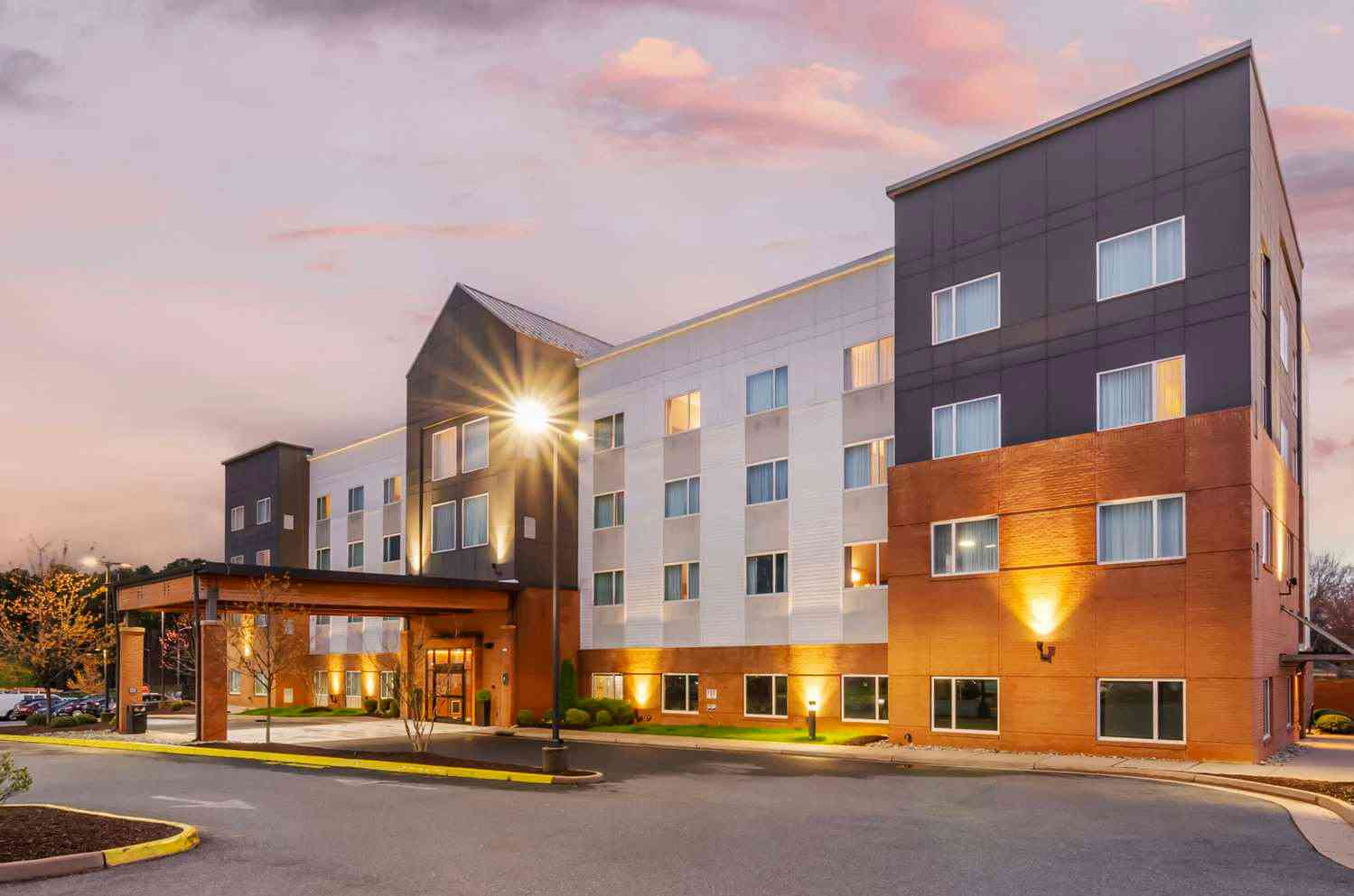 Country Inn & Suites By Radisson, Charlottesville-UVA, VA em Charlottesville, VA