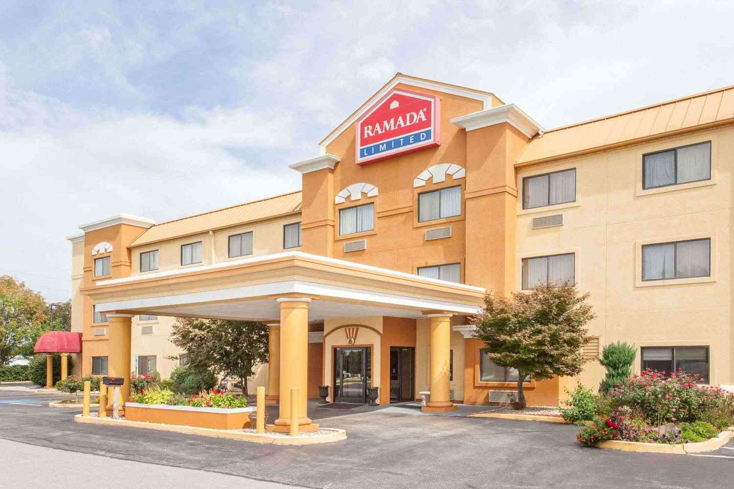 Ramada Limited Decatur in Decatur, IL