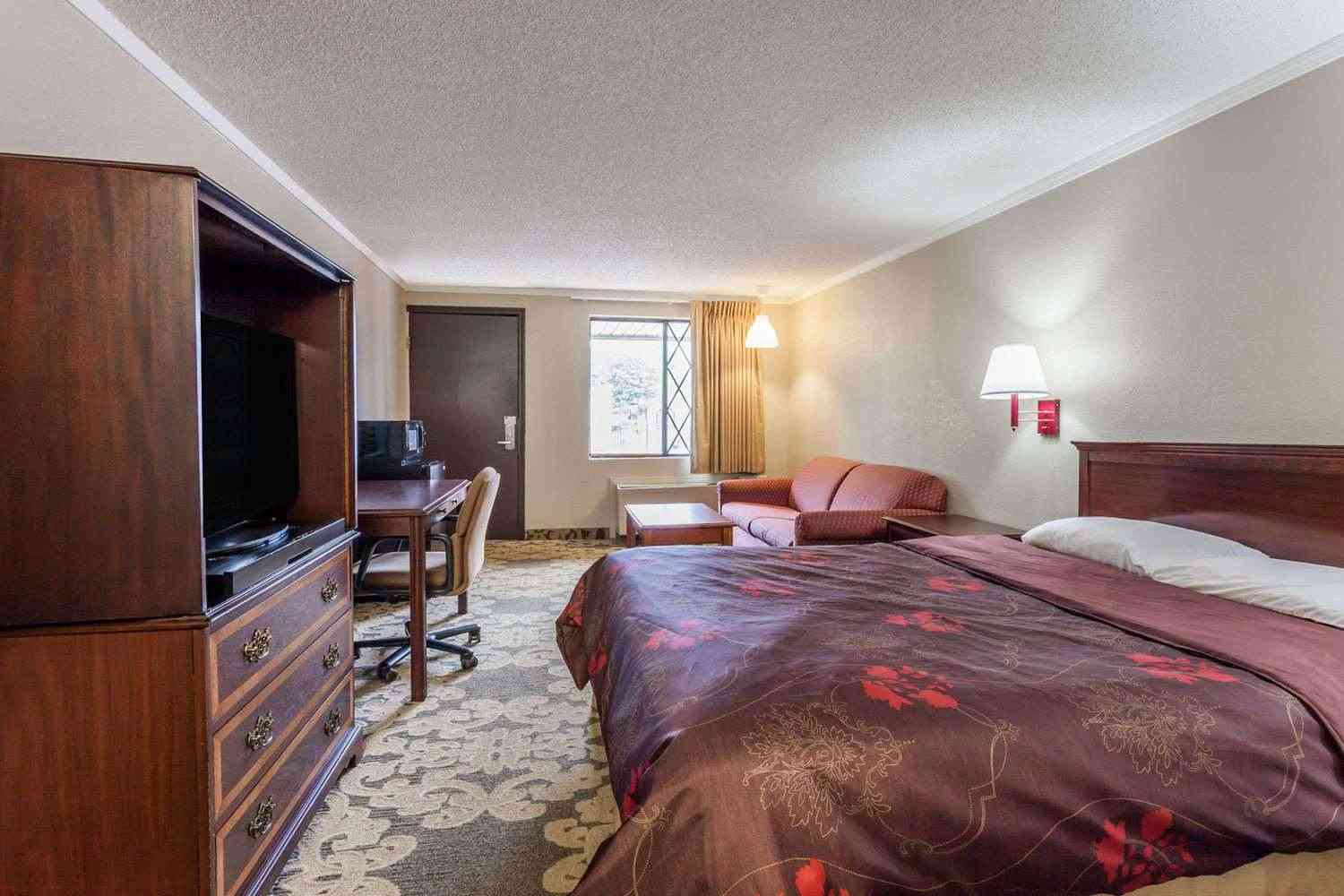 Farmington Hills, MI 的 Knights Inn Farmington Hill