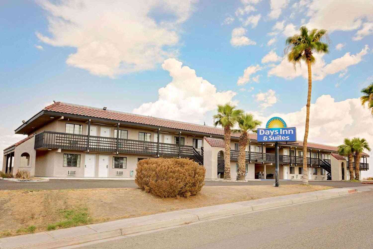 Needles, CAにおけるDays Inn & Suites by Wyndham Needles 
