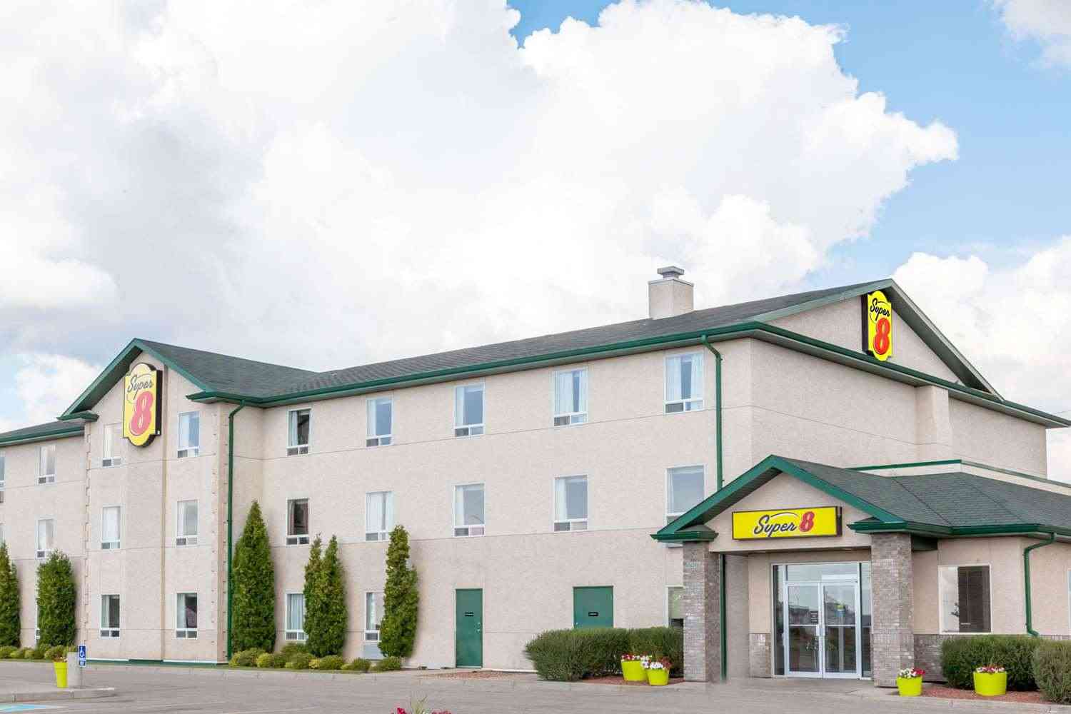 Super 8 by Wyndham Prince Albert en Prince Albert, SK
