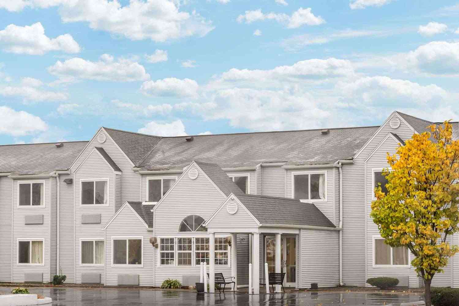 Baymont by Wyndham Henrietta/Rochester в Henrietta, NY