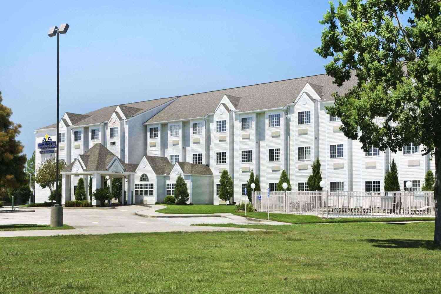 Microtel Inn & Suites by Wyndham Baton Rouge, Baton Rouge, LA