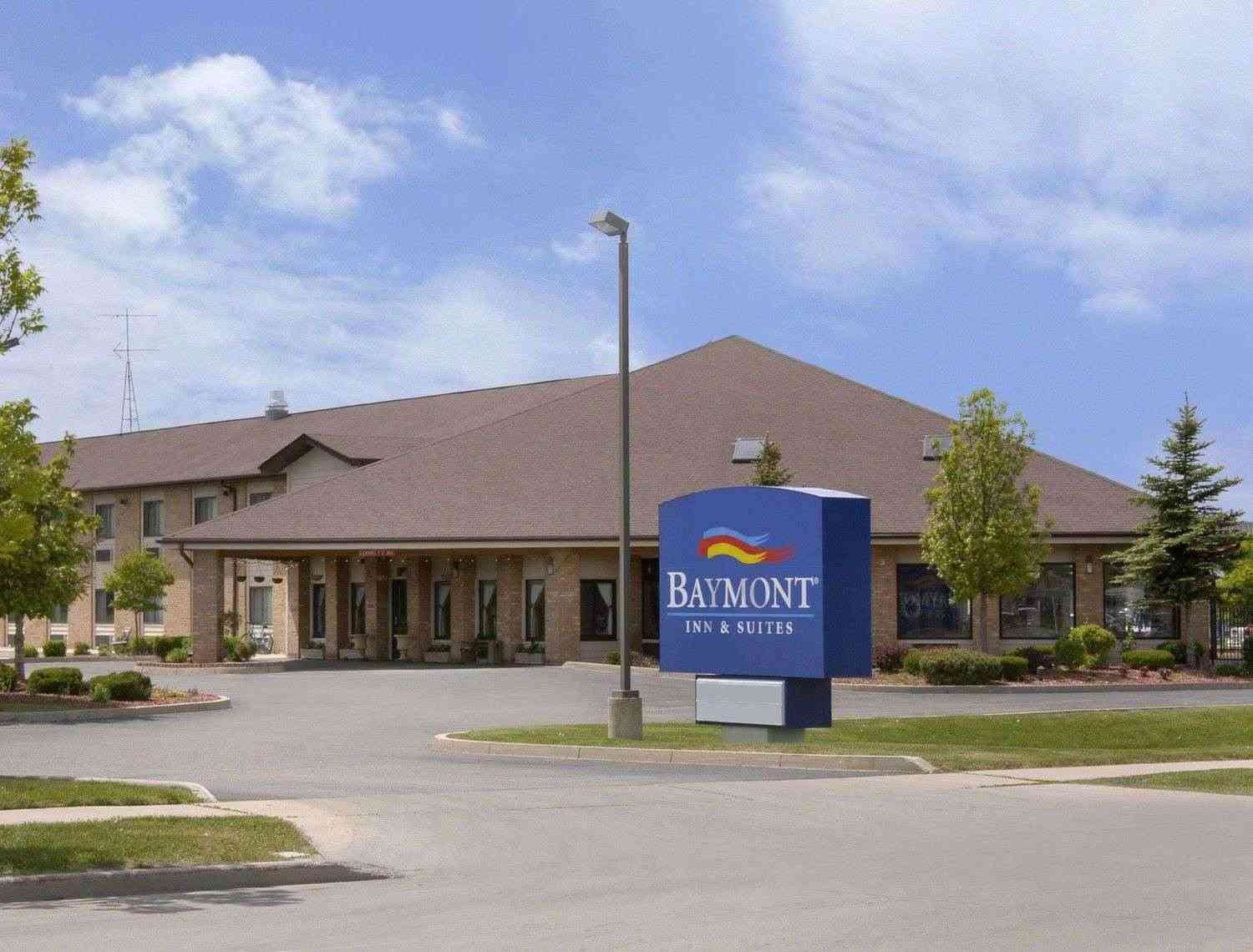 Whitewater, WI 的 Baymont by Wyndham Whitewater