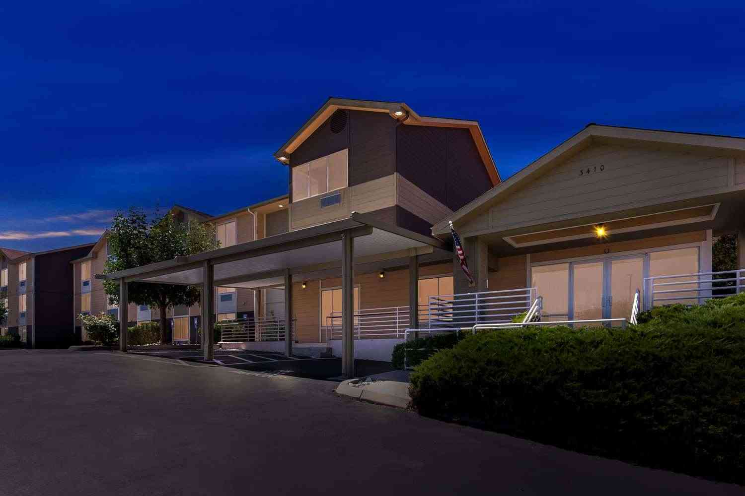 Best Western Topaz Lake Inn в Gardnerville, NV