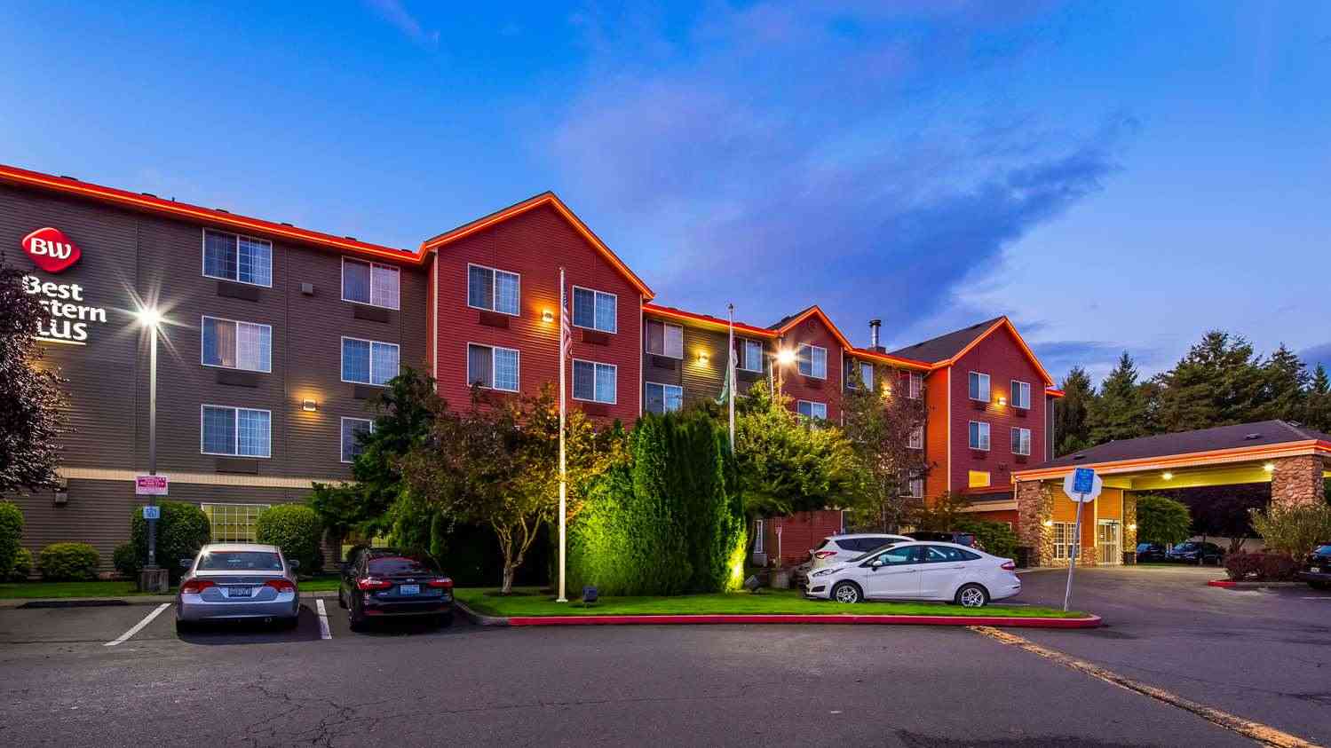 Best Western Plus Vancouver Mall Dr. Hotel & Suite в Vancouver, WA