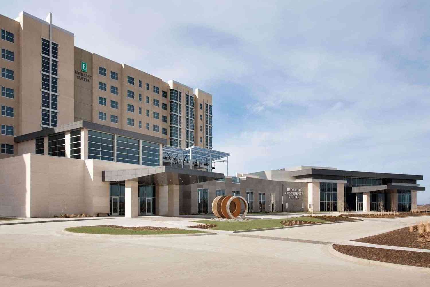 Embassy Suites by Hilton Kansas City Olathe a Olathe, KS