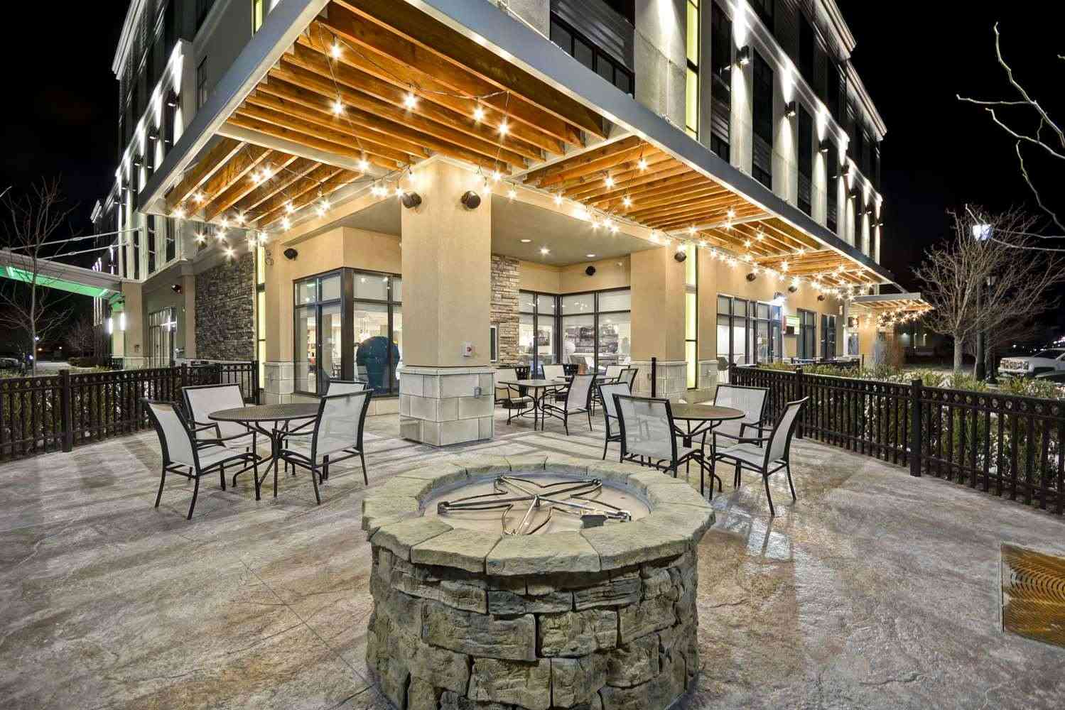 Home2 Suites by Hilton Perrysburg Levis Commons Toledo a Perrysburg, OH