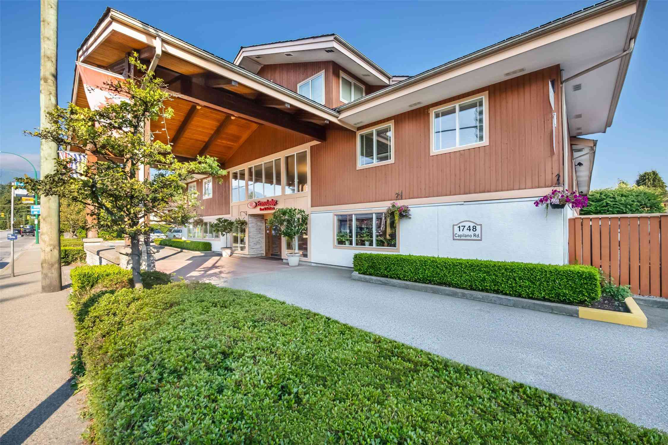 Econo Lodge Inn and Suites North Vancouver i North Vancouver, BC