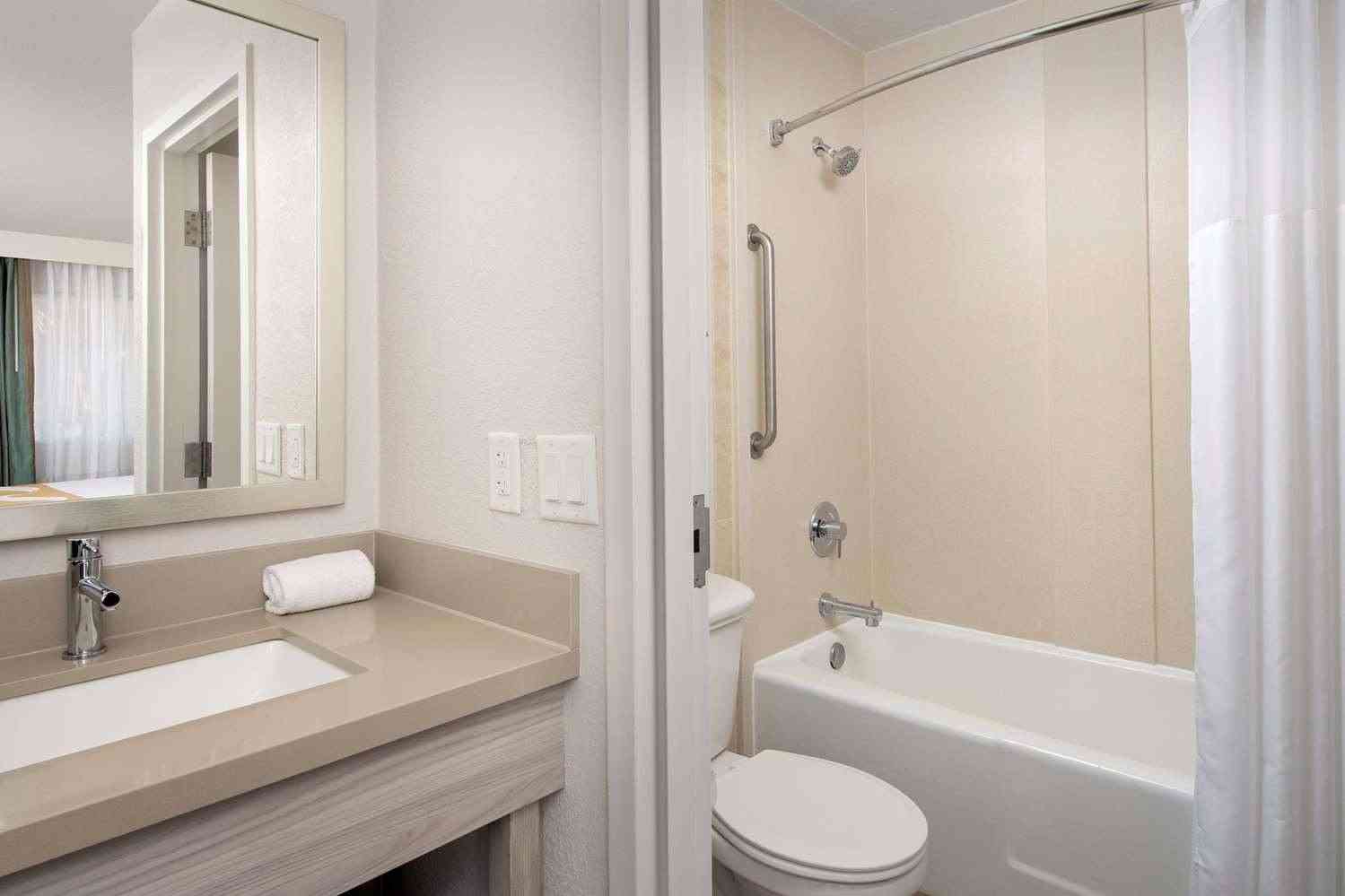 Quality Inn Mayport en Playa atlántica, FL