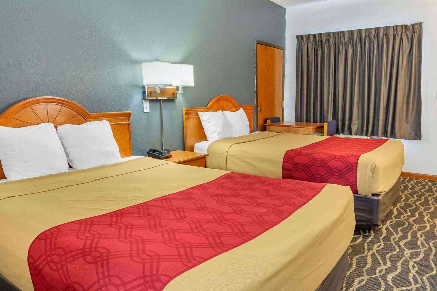 Econo Lodge Inn and Suites, Albany, GA