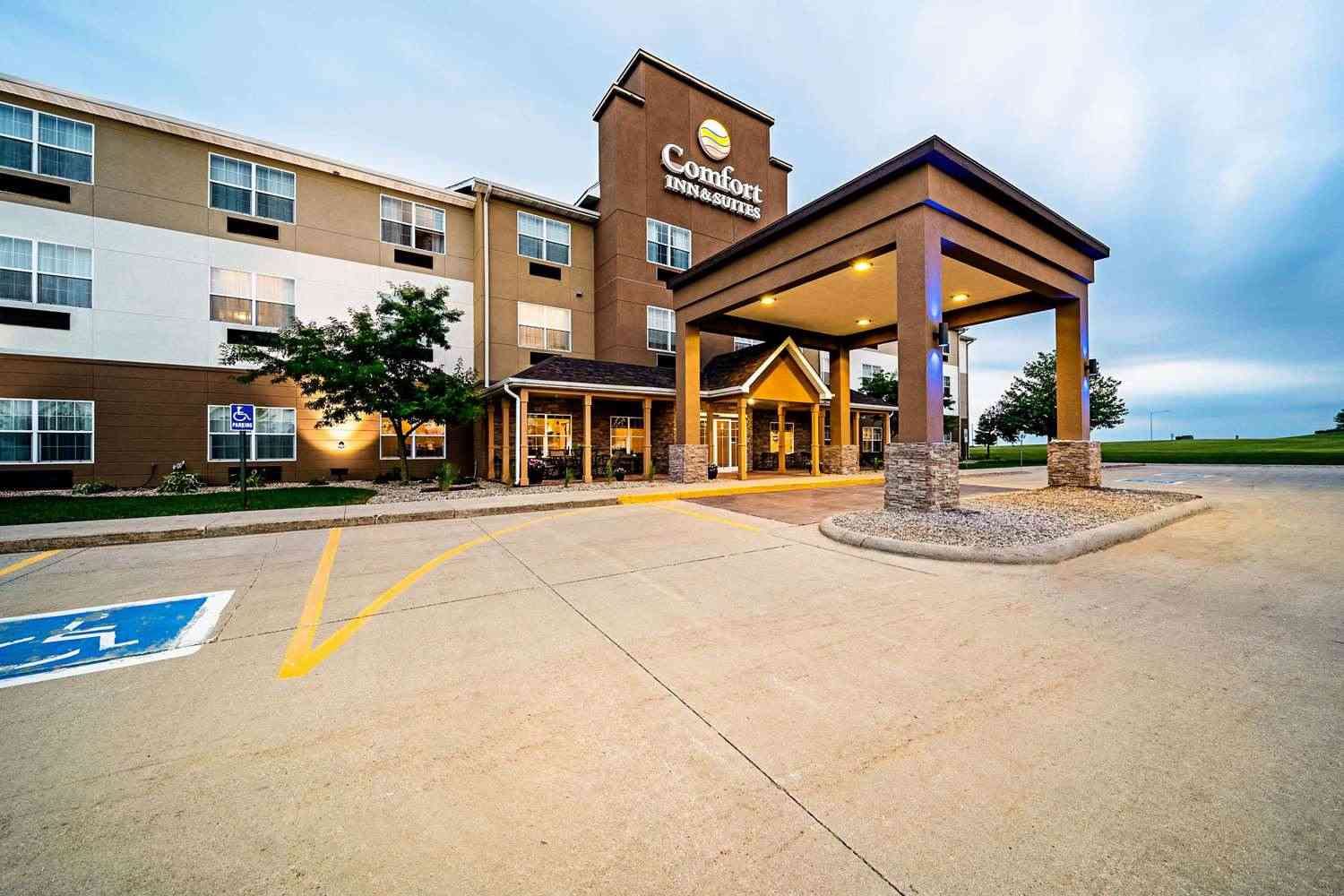 Comfort Inn and Suites, Independence, IA