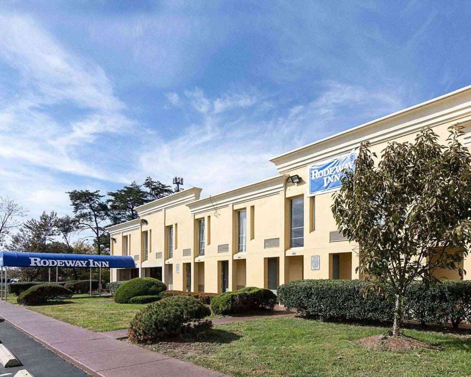 斯普林斯营, MD 的 Rodeway Inn Joint Base Andrews Area