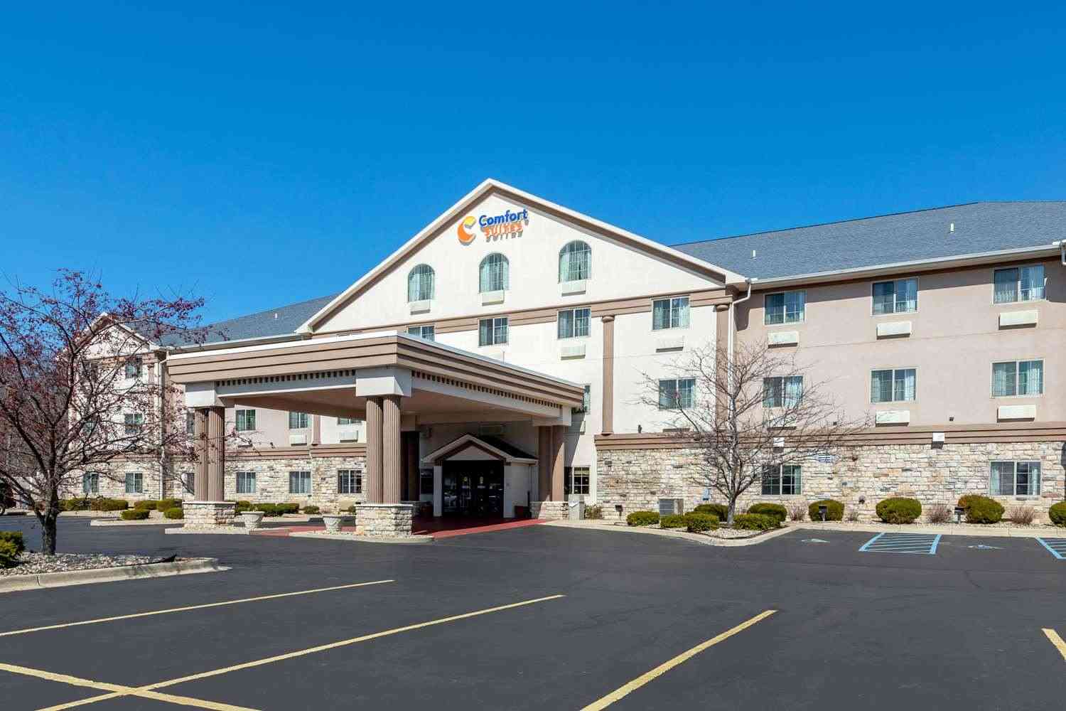 Stevensville, MI 的 Comfort Suites Stevensville - St. Joseph