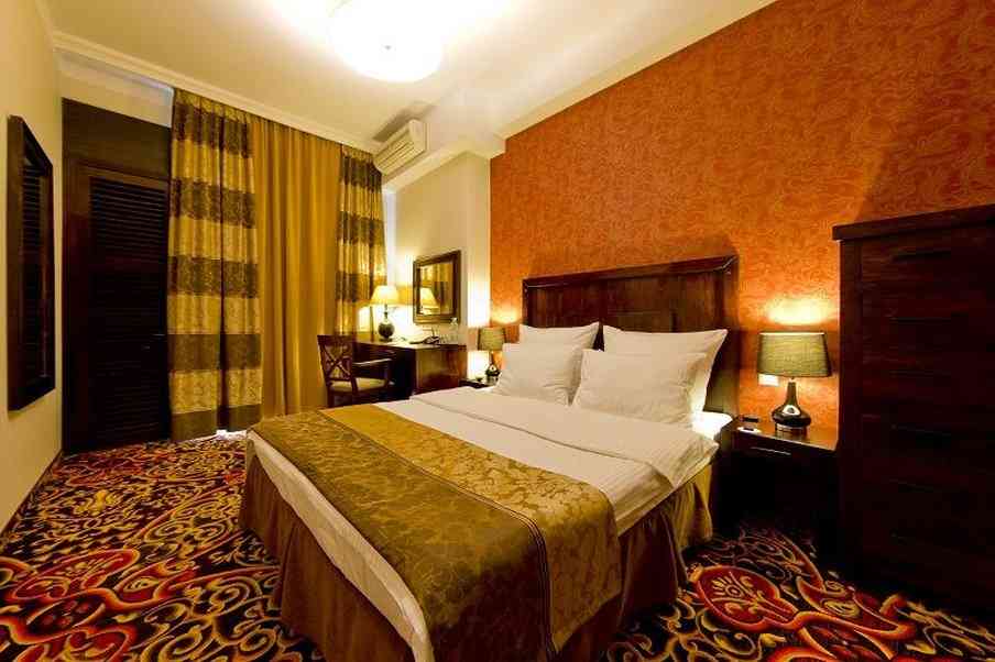 Krakow, PL 的 Columbus Hotel