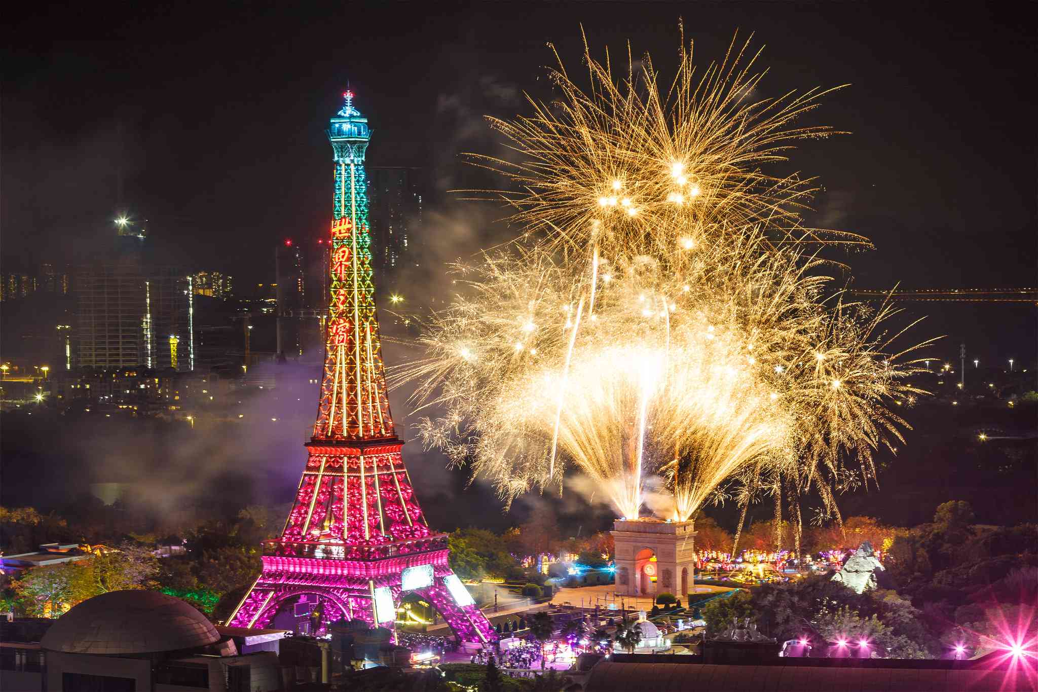 Hotel Indigo Shenzhen Overseas Chinese Town in Shenzhen, CN