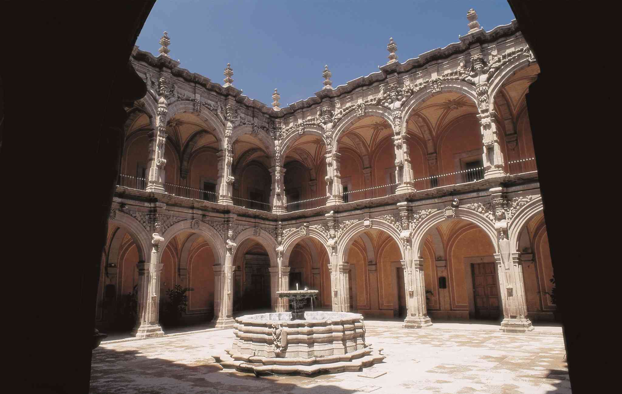 Holiday Inn Queretaro-Centro Historico в Сантьяго-де-Керетаро, MX