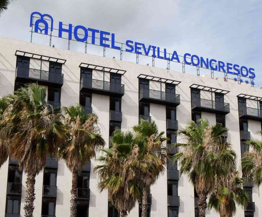 Seville, ESにおけるHotel Sevilla Congresos 