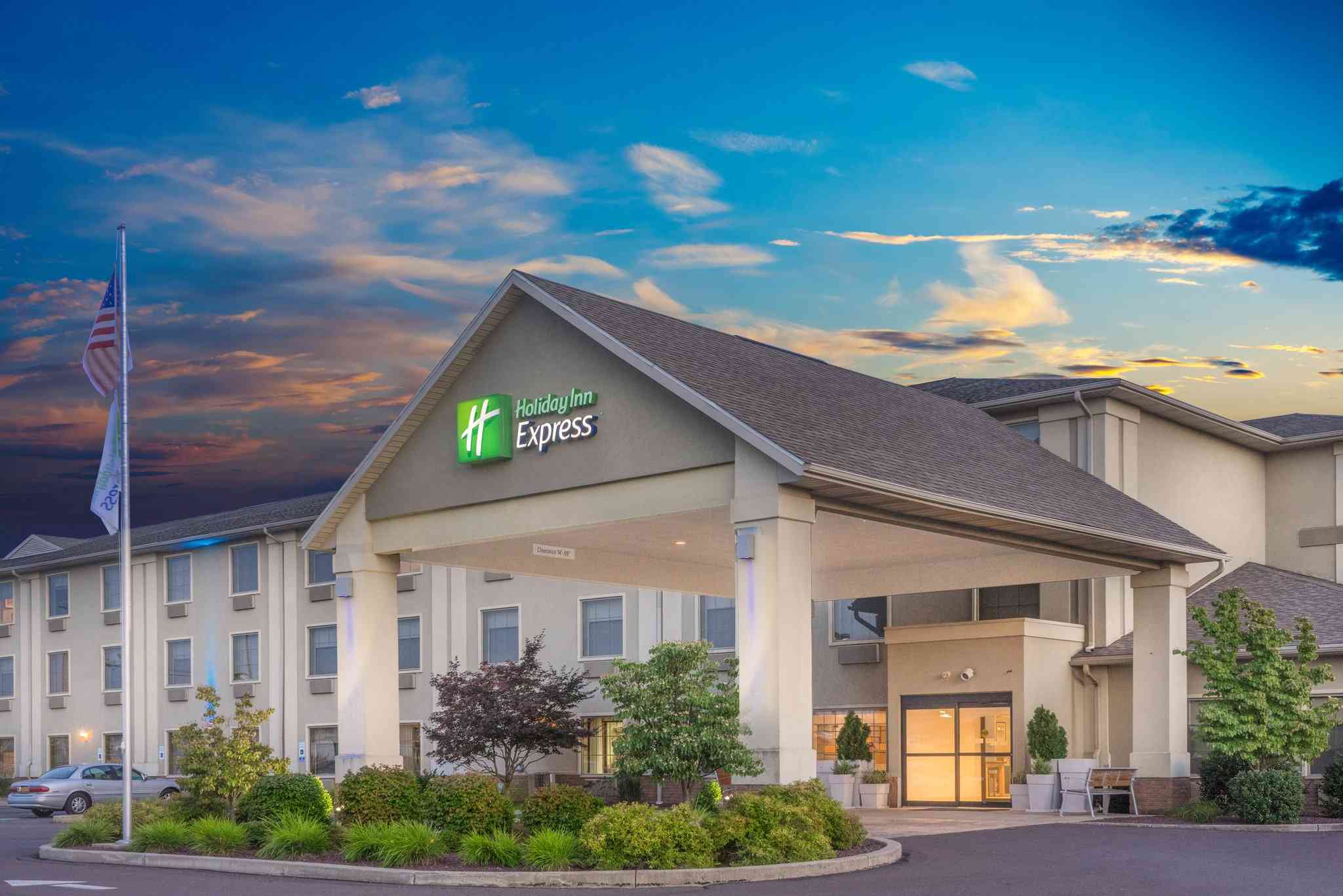 Holiday Inn Express Bloomsburg в Блумсберг, PA
