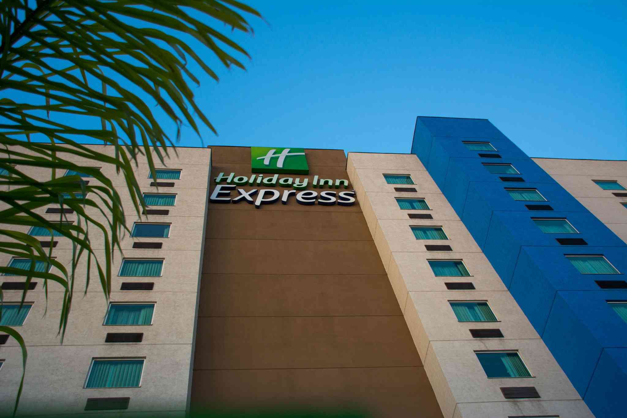 サルティヨ, MXにおけるHoliday Inn Express Saltillo Zona Aeropuerto 
