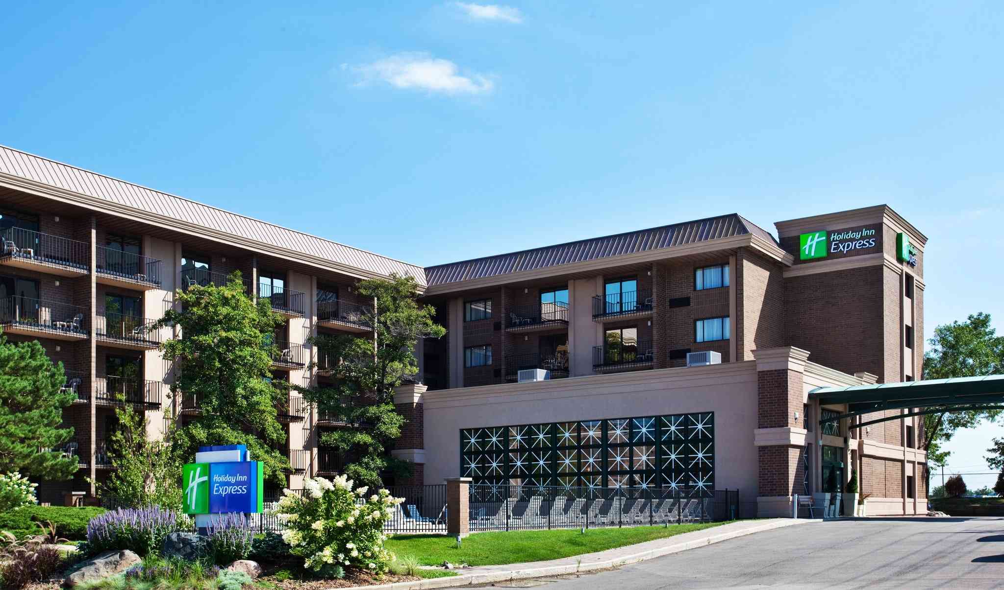 Holiday Inn Express Rolling Mdws- Schaumburg Area in Prados ondulantes, IL