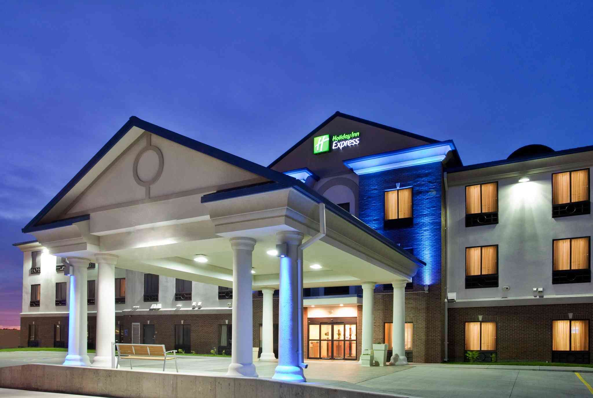 Holiday Inn Express Hotel & Suites Mcpherson em McPherson, KS