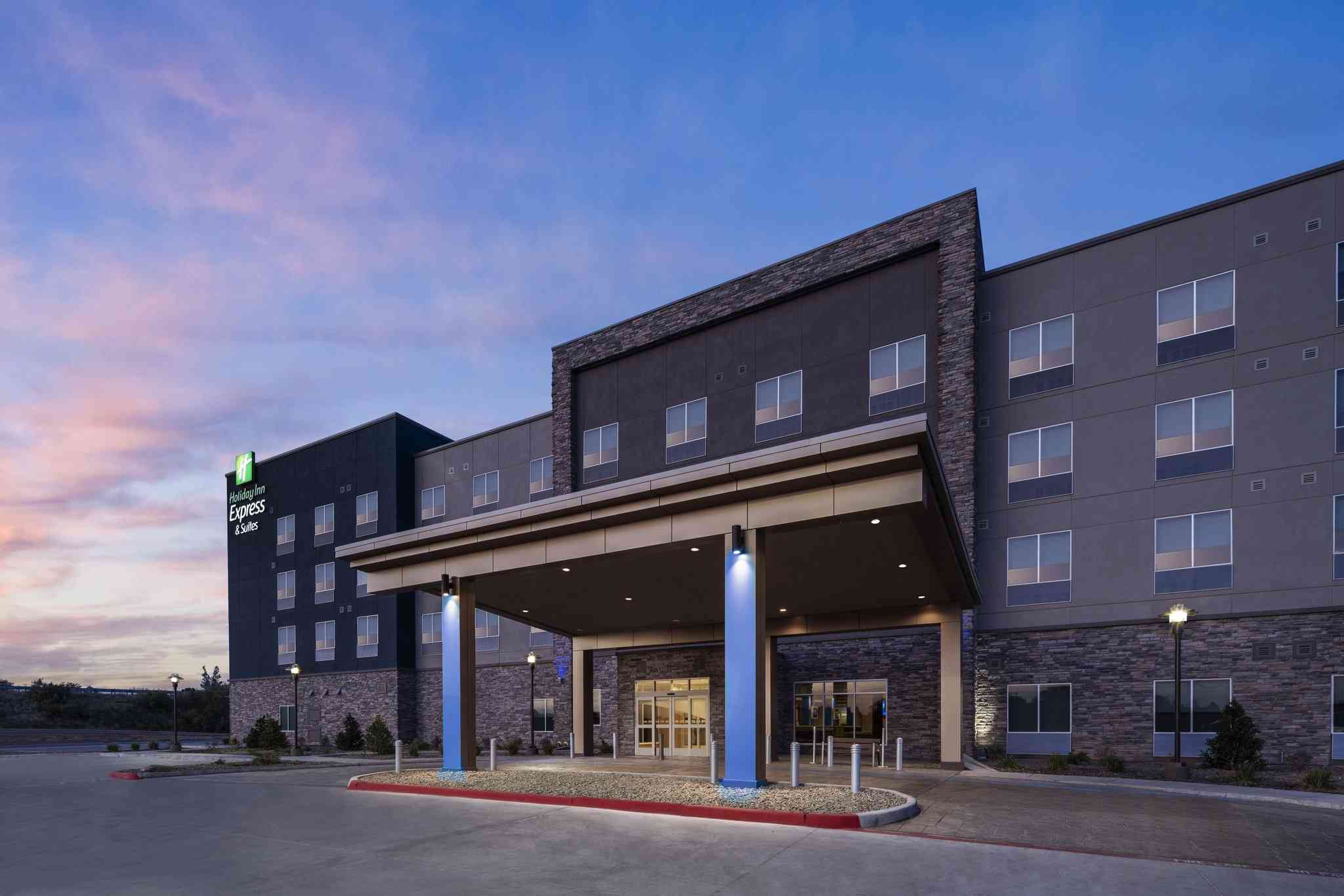 Holiday Inn Express & Suites Odessa I-20, Odessa, TX