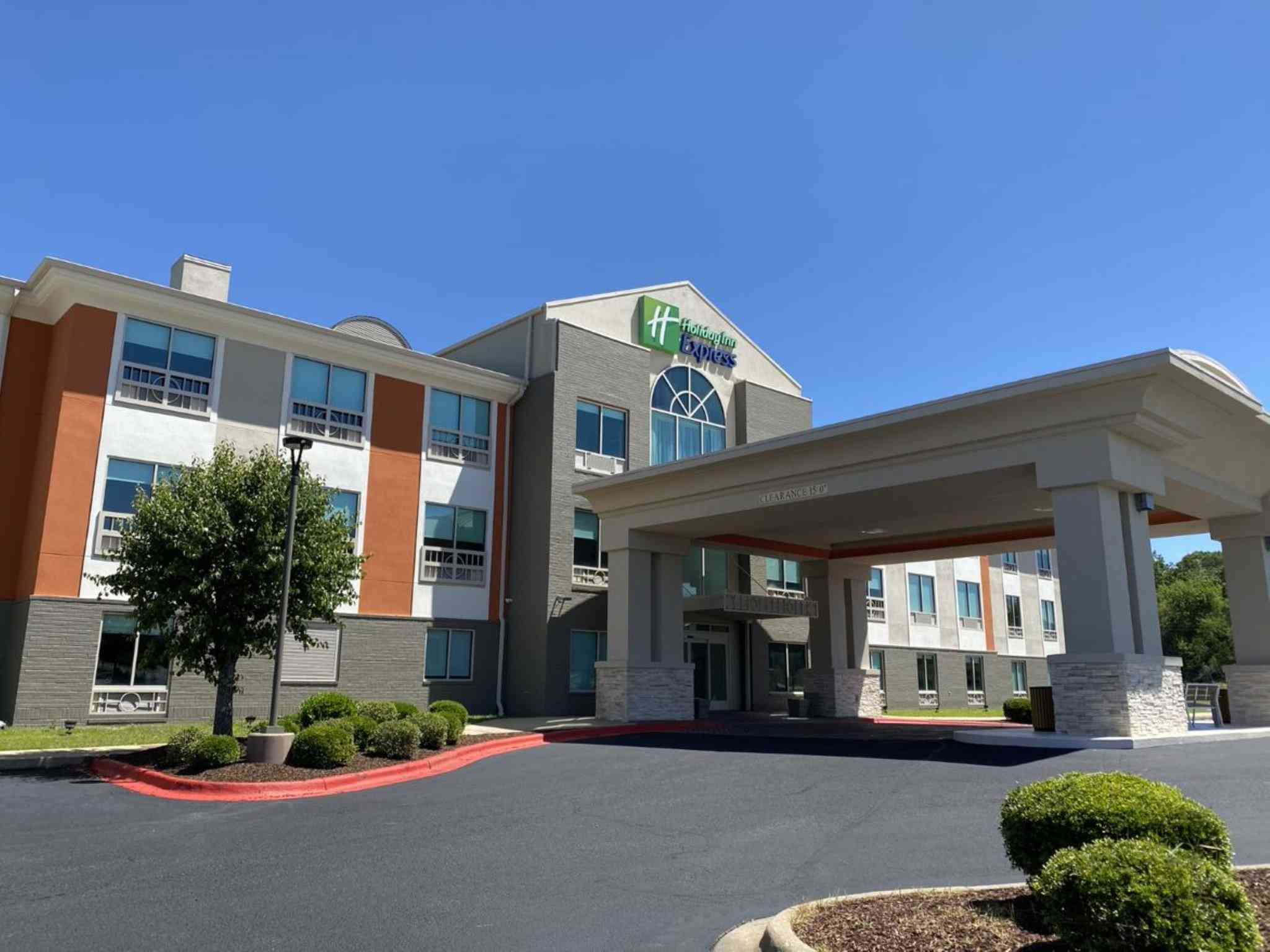エンタープライズ, ALにおけるHoliday Inn Express & Suites Enterprise 