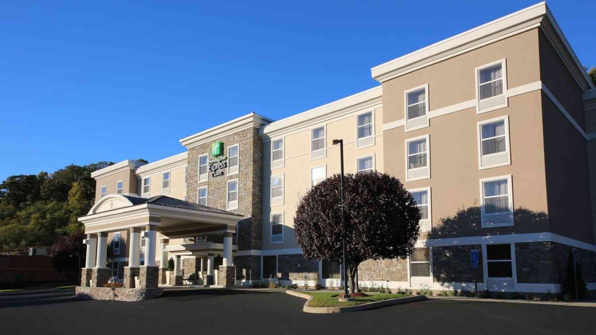Holiday Inn Express Hotel & Suites Danbury - I-84 em Danbury, CT