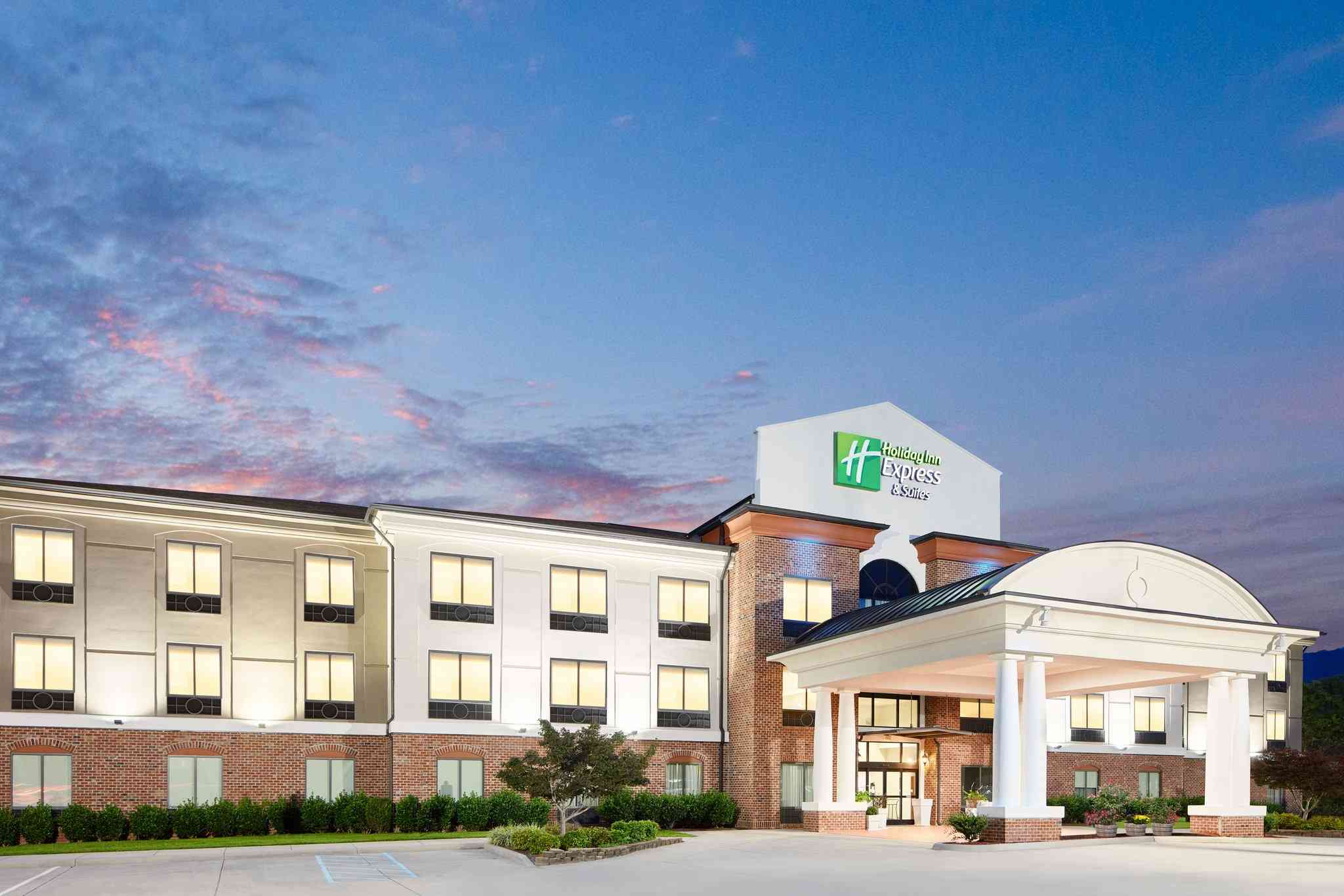 塞勒姆, VA 的 Holiday Inn Express Hotel & Suites Salem