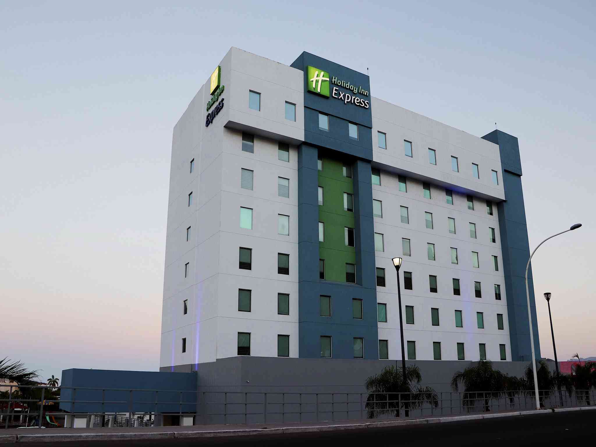 Holiday Inn Express GUAYMAS in Guaymas, MX