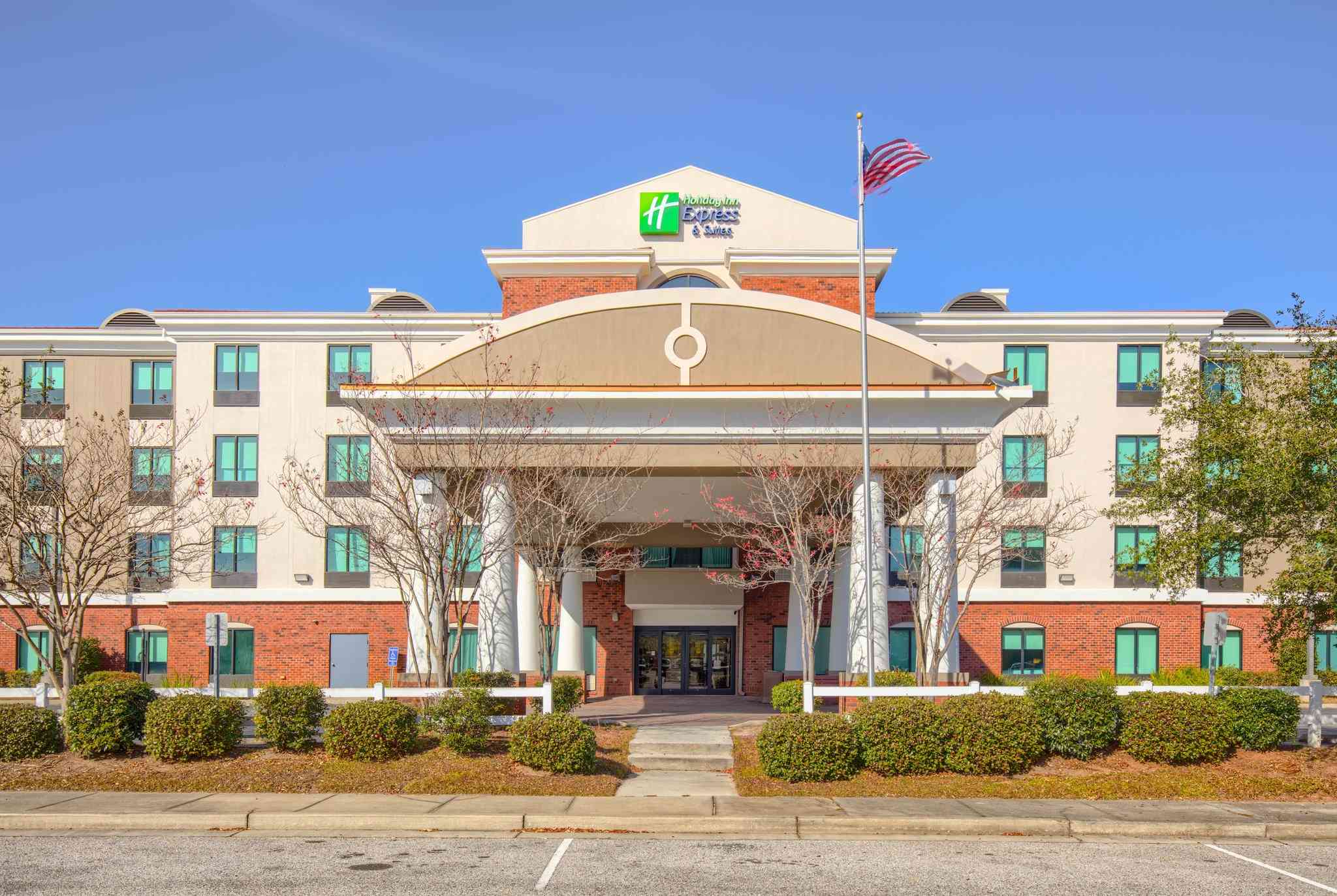 Holiday Inn Express Hotel & Suites Gulf Shores в Гольф-Шорс, AL