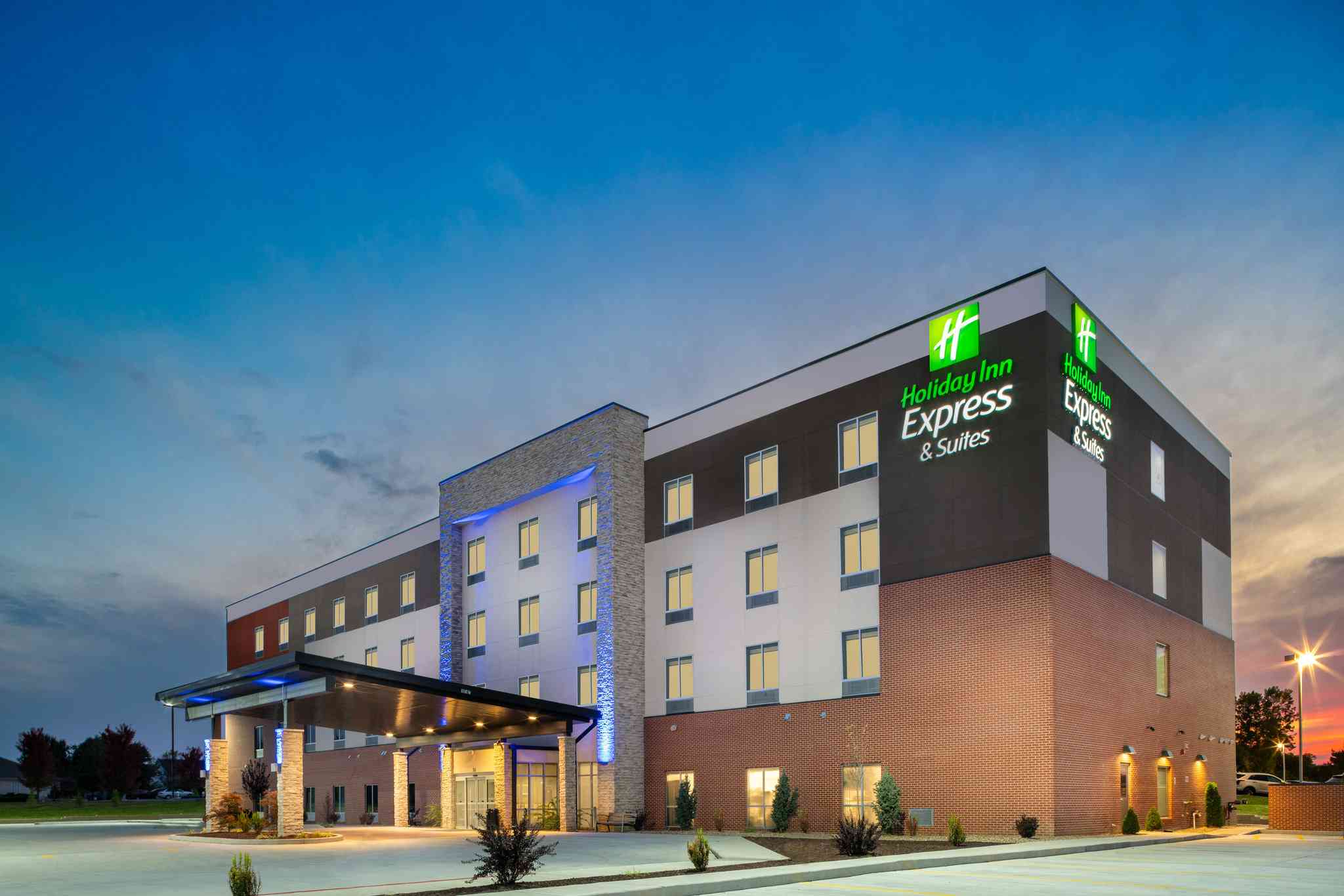 Holiday Inn Express & Suites St Peters в Сент-Питерс, MO