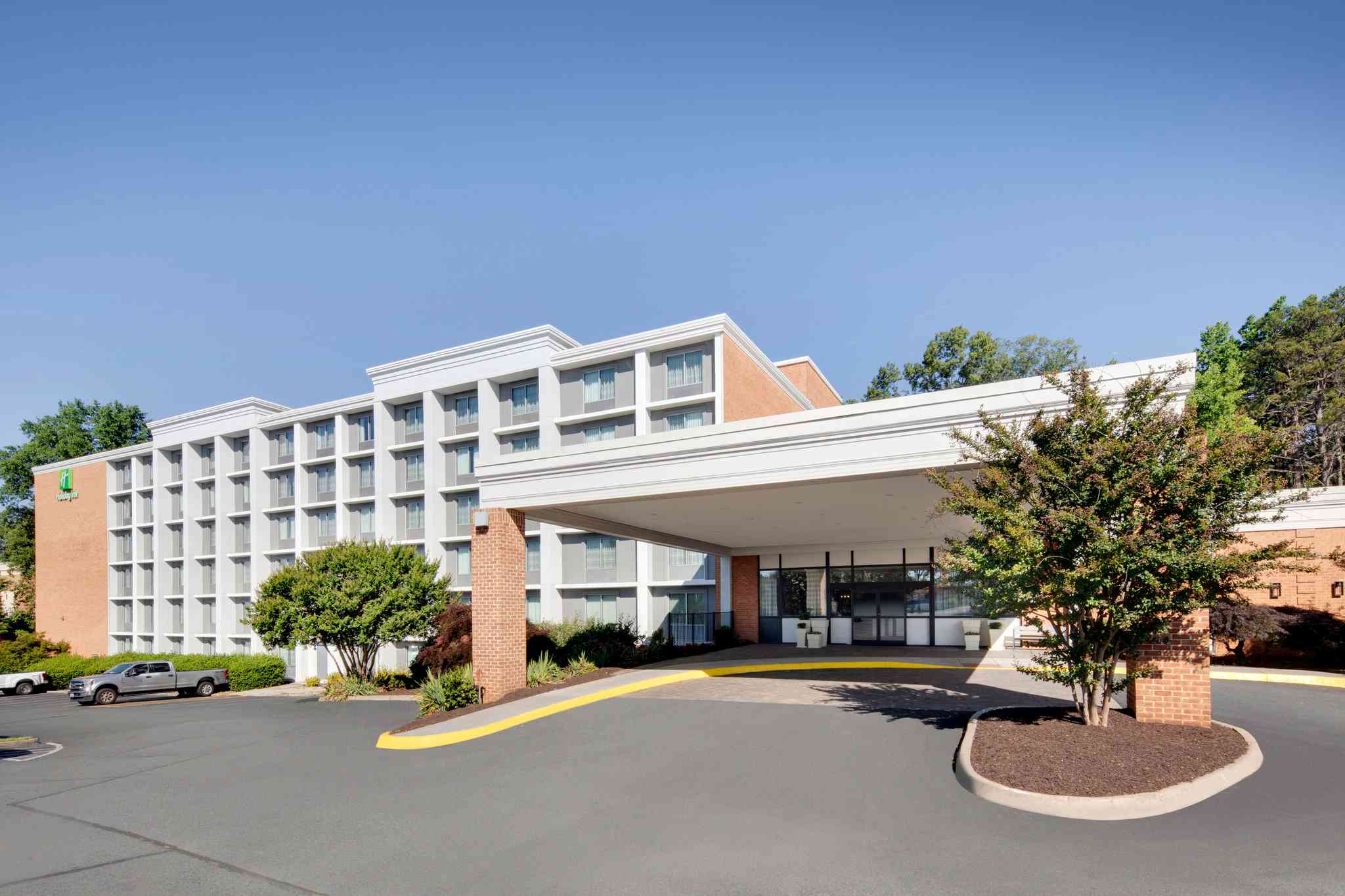 샬러츠빌, VA의 Holiday Inn Charlottesville-Univ Area