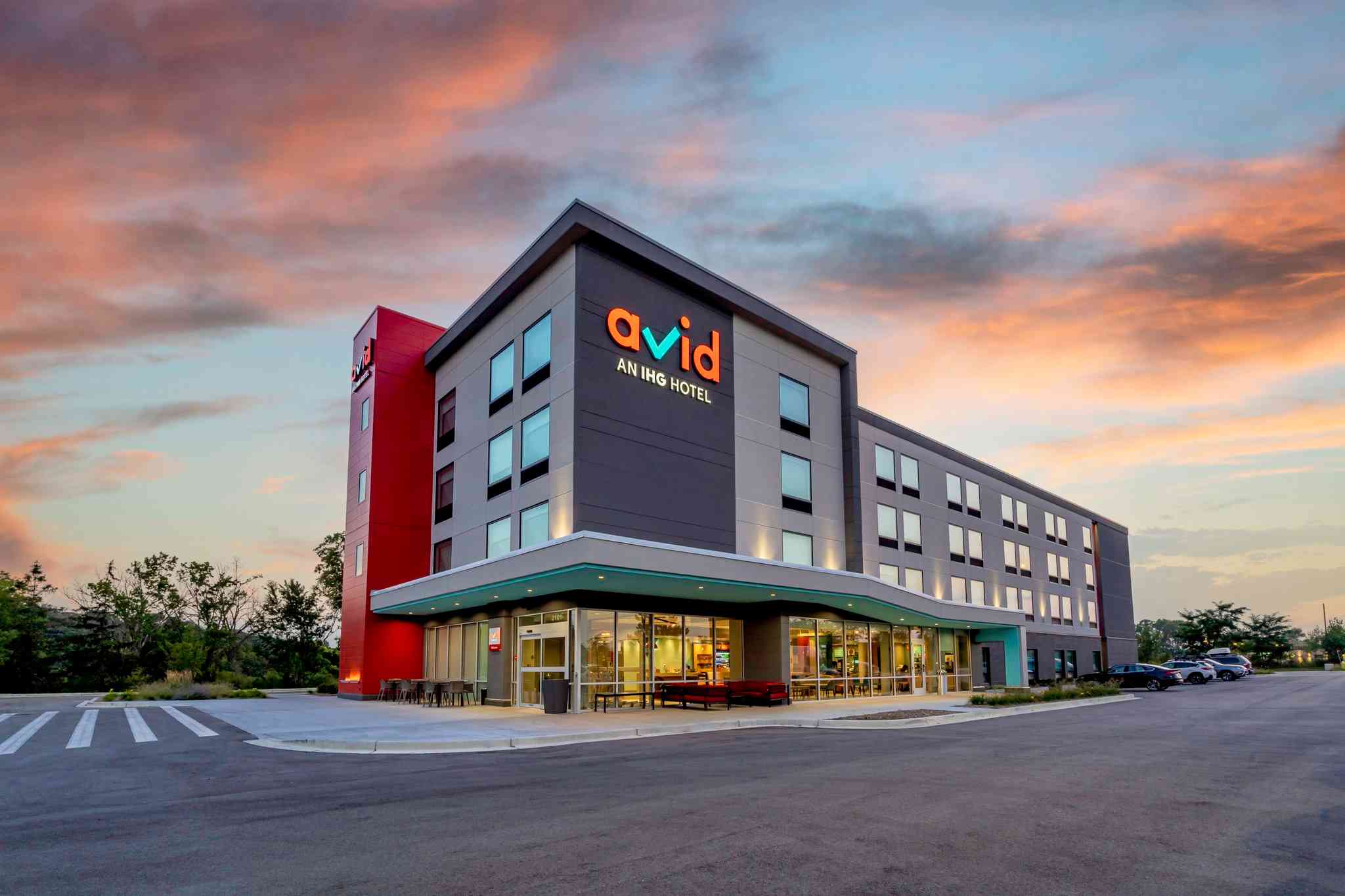 avid hotel Milwaukee West - Waukesha, Pewaukee, WI